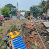 গোপালগঞ্জে বেইলী ব্রিজ ভেঙ্গে ট্রাক খালে, ভোগান্তি চরমে