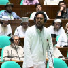 <p>&lsquo;সরকার দেশকে ১ লাখ কোটি টাকার ঋণের জালে বেঁধে ফেলেছে&rsquo;</p>