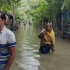 বাগেরহাটে জোয়ারের পানিতে তলিয়ে থাকে মাজিডাঙ্গা আশ্রয়ণে ভূমিহীনদের বাড়িঘর, বেড়িবাঁধের দাবি
