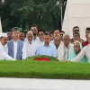 প্রতিষ্ঠাবার্ষিকীতে জিয়া-খালেদার সমাধিতে প্রধানমন্ত্রীর শ্রদ্ধা