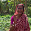 ধাত্রী থেকে যেভাবে জলবায়ু-সহিষ্ণু চাষি হলেন রেনুকা