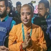 <p>মায়ের মৃত্যুতে ৫ ঘণ্টার জন্য প্যারোলে মুক্তি পেলেন চিন্ময় কৃষ্ণ</p>