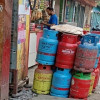 লাইসেন্স ও নিরাপত্তাব্যবস্থা নিয়ে প্রশ্ন, বড় দুর্ঘটনার শঙ্কা, প্রশাসনের জরুরি নজরদারি দাবি