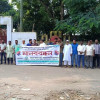 স্কুলের ১৭ ল্যাপটপ চুরির প্রতিবাদ ও উদ্ধারের প্রতিবাদে মানববন্ধন