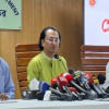 <p>&lsquo;কয়েকটা ককটেল, বাসে আগুনে সংকট তৈরি করা যাবে না&rsquo;</p>