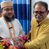 ভোটের লড়াই শেষে জামায়াত প্রার্থীর বাসায় ফুল নিয়ে ফয়সল
