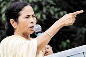 যার হাতে রক্তের দাগ লেগে আছে তিনি হতে চান প্রধানমন্ত্রী: মমতা