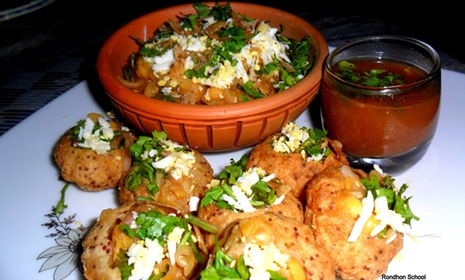 বাসায় বসেই ফুচকা