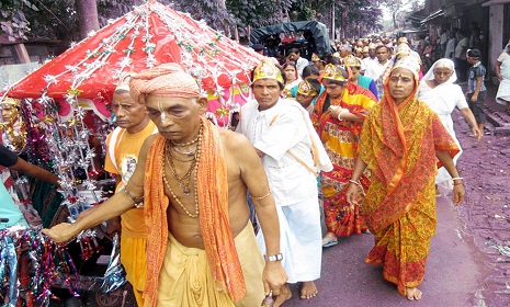 কলাপাড়ায় জম্মাষ্টমী পালিত