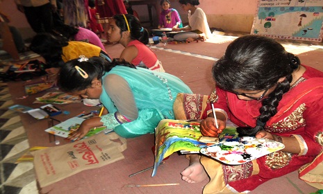 ফরিদপুরে কন্যাশিশু দিবসে চিত্রাংকন প্রতিযোগিতা