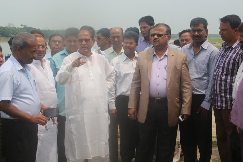 ফরিদপুরে এলজিইডি'র প্রধানের বিভিন্ন প্রকল্প পরিদর্শন