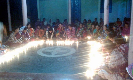দুর্গাপুরে লোকনাথ মন্দিরে মঙ্গল প্রদীপ প্রজ্জ্বলন