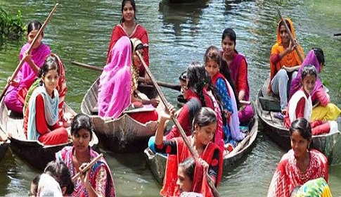 ৬ কিলোমিটার সড়কের অভাব