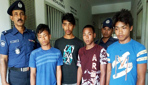 তিন কিশোরীকে তুলে নিয়ে ধর্ষণ : গ্রেফতার ৪