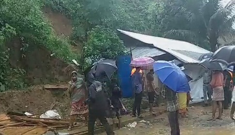 বান্দরবানে পাহাড় ধসে নিহত ১