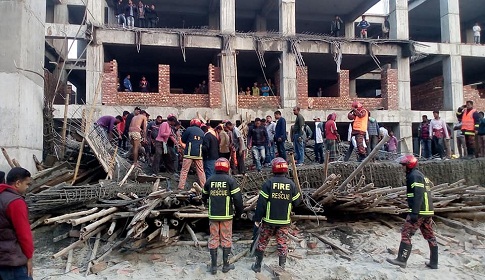 কুষ্টিয়া মেডিকেল কলেজ হাসপাতালের ছাদে ধস, নিহত ১