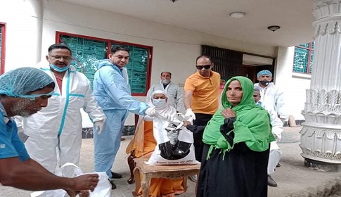পলাশে কর্মহীন পঁচিশ হাজার পরিবারের মুখে হাসি