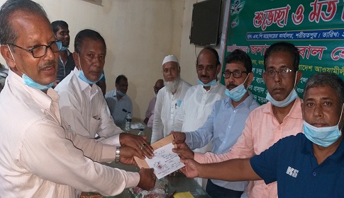 দুর্গা পূজা উপলক্ষে সনাতন ধর্মাবলম্বীদের সাথে সাংসদ অপুর মতবিনিময়, আর্থিক সহায়তা