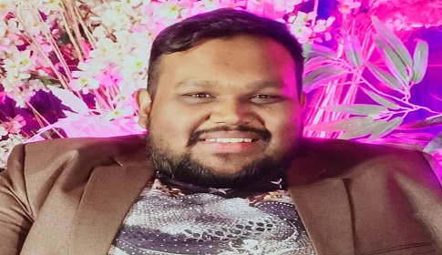 ‘আশীর্বাদ’ ছাড়লেন সীমান্ত