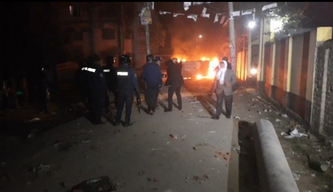 গাইবান্ধায় নির্বাচন পরবর্তী পুলিশ-র্যাবের সঙ্গে এলাকাবাসীর সংঘর্ষের ঘটনায় গ্রেফতার ৫