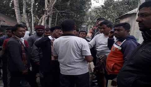 পাংশায় কমিশনার প্রার্থী মাসুদের পরিবারের উপর সন্ত্রাসী হামলা