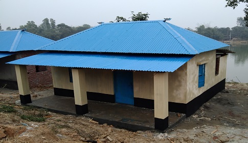 নওগাঁয় ১০৫৬ ভূমিহীন ও গৃহহীনদের হাতে বাড়ি হস্তান্তর