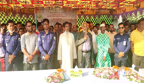 আটঘোড়িয়ায় মুক্তিযোদ্ধা ফণি মিয়া স্মৃতি গেল্ডকাপ ফুটবল টুর্নামেন্টের উদ্বোধন
