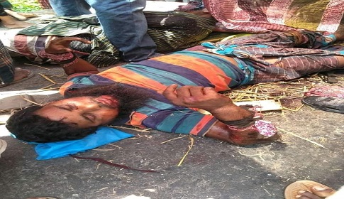 গলাচিপায় সড়ক দুর্ঘটনায় ১০ জন আহত