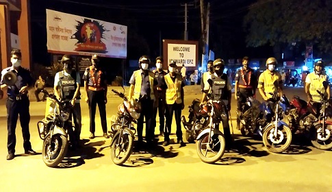 সর্বাত্মক লকডাউন বাস্তবায়নে কঠোর অবস্থানে ঈশ্বরদী পুলিশ
