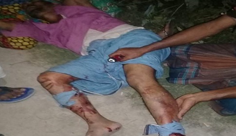সুবর্ণচরে পথচারীর উপর মধ্যযুগীয় কায়দায় হামলা