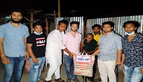 ফরিদপুরে শামিম হকের পক্ষ থেকে ঘরে ঘরে খাদ্য সহায়তা প্রদান