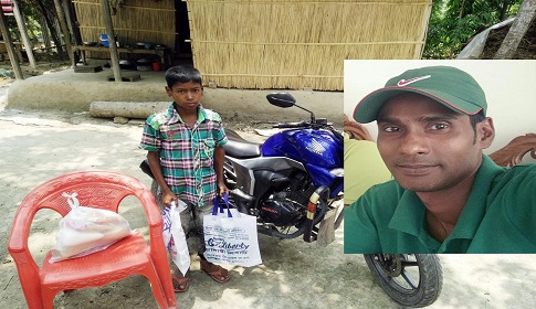 বালিয়াকান্দিতে এতিম মোবারক পেল ঈদের নতুন পোশাক ও খাদ্য সামগ্রী