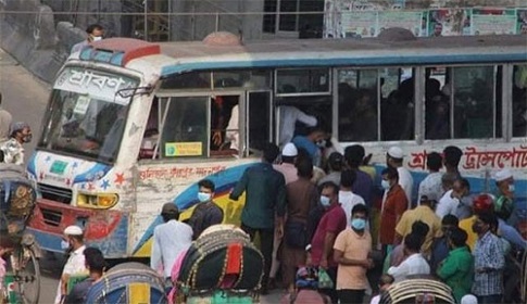 স্বাস্থ্যবিধির বালাই নেই গণপরিবহনে, চলছে আন্তঃজেলা বাস