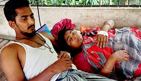 গলাচিপায় প্রতিবন্ধী মা-ছেলেকে মারধর