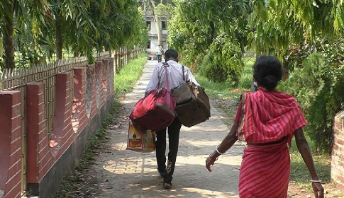 বাড়ি ফিরলো ঝিনাইদহে কোয়ারেন্টাইনে থাকা ৮৬ জন ভারত ফেরত যাত্রী