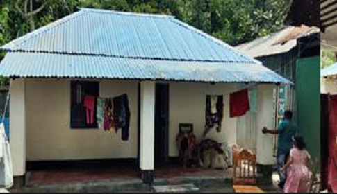 চাঁদপুরের লক্ষ্মীপুরে ৪৬ গৃহহীনকে পাকা ঘর দিলেন চেয়ারম্যান সেলিম খান 