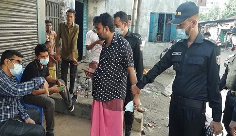 সাভারে বেকারিতে র্যাবের অভিযান, ৩ লাখ টাকা জরিমানা