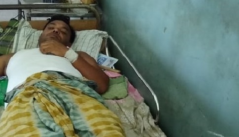 মধুখালীতে পরিকল্পিতভাবে যুবককে পিটিয়ে হাসপাতালে পাঠিয়েছে প্রভাবশালীরা