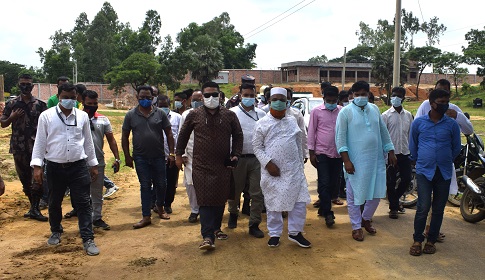হালুয়াঘাটে স্থলবন্দর উন্নয়ন কার্যক্রম পরিদর্শন করেন এমপি জুয়েল আরেং