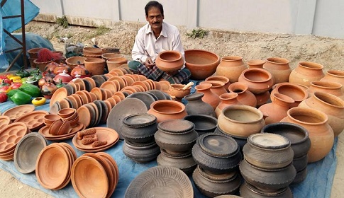 সু নজর না দিলে নিভে যাবে মৃৎশিল্পের শেষ বাতিটি