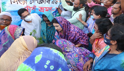 সিংড়া প্রেসক্লাবের নৌকা ভ্রমণ ও বৃক্ষরোপণ 