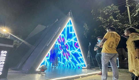 তরুণদের মাঝে ব্যপক সাড়া ফেললো স্যামসাং’র ‘অসাম বুথ’ ক্যাম্পেইন