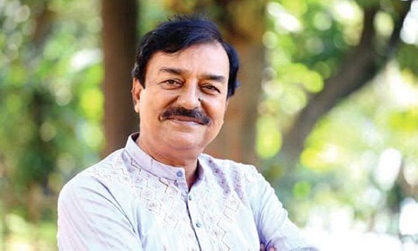 মায়ের কবরের পাশে চিরনিদ্রায় শায়িত অভিনেতা মাহমুদ সাজ্জাদ