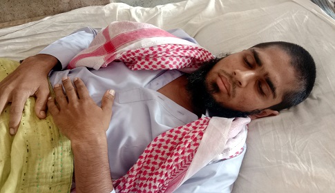 বরিশালে হাতুড়ি পেটায় ১০ হাফেজ আহত