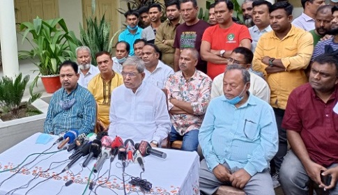 কাদেরকে আয়নায় মুখ দেখতে বললেন ফখরুল