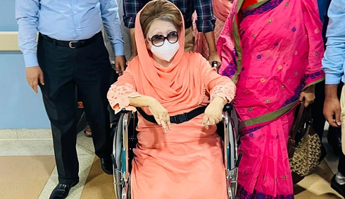 ‘ফিরোজায়’ ফিরলেন খালেদা জিয়া