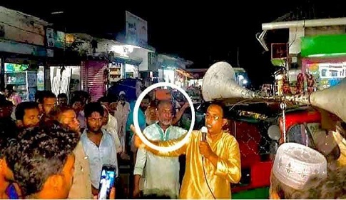 হাজিরপাড়ায় নৌকা পেতে মরিয়া নৌকা বিরোধীরা, চলছে দৌঁড়ঝাপ