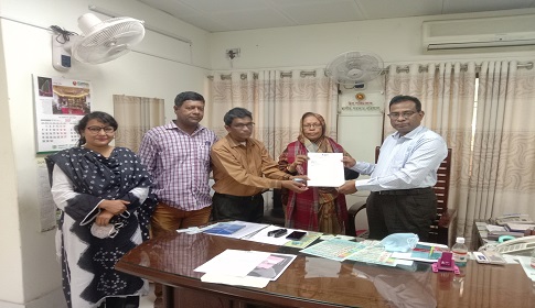 নারী ও শিশু নির্যাতন বন্ধে বরিশালে স্মারকলিপি প্রদান