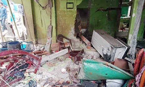 ফতুল্লায় ঘরে জমে থাকা গ্যাস থেকে বিস্ফোরণ, নিহত ২