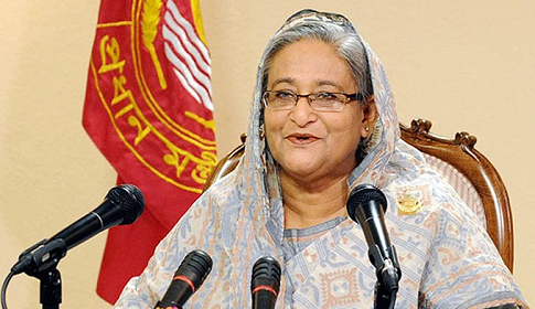 সংবাদ সম্মেলন করছেন প্রধানমন্ত্রী